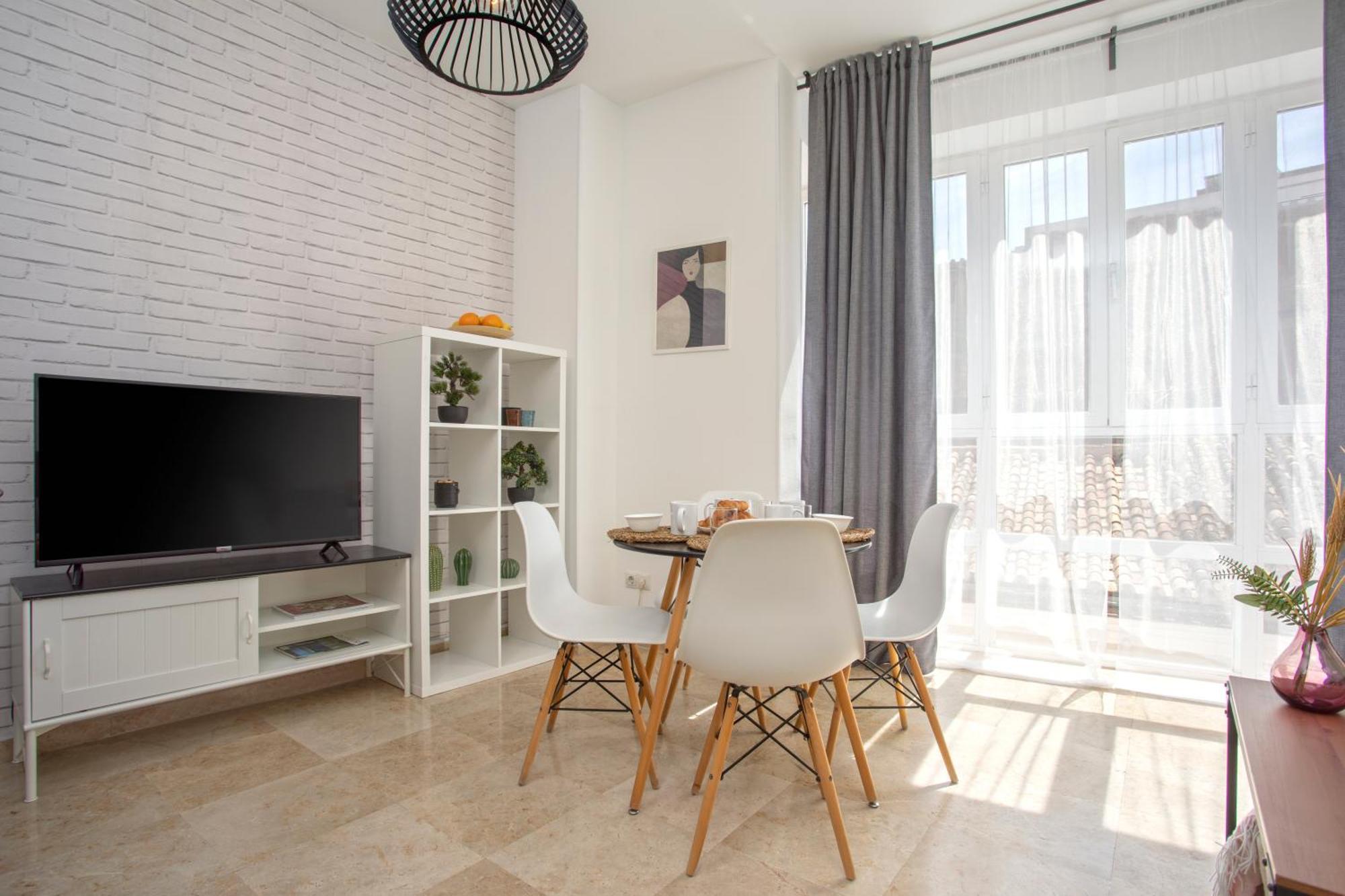 Precioso Apartamento En Pleno Centro By Rent Me Малага Екстер'єр фото