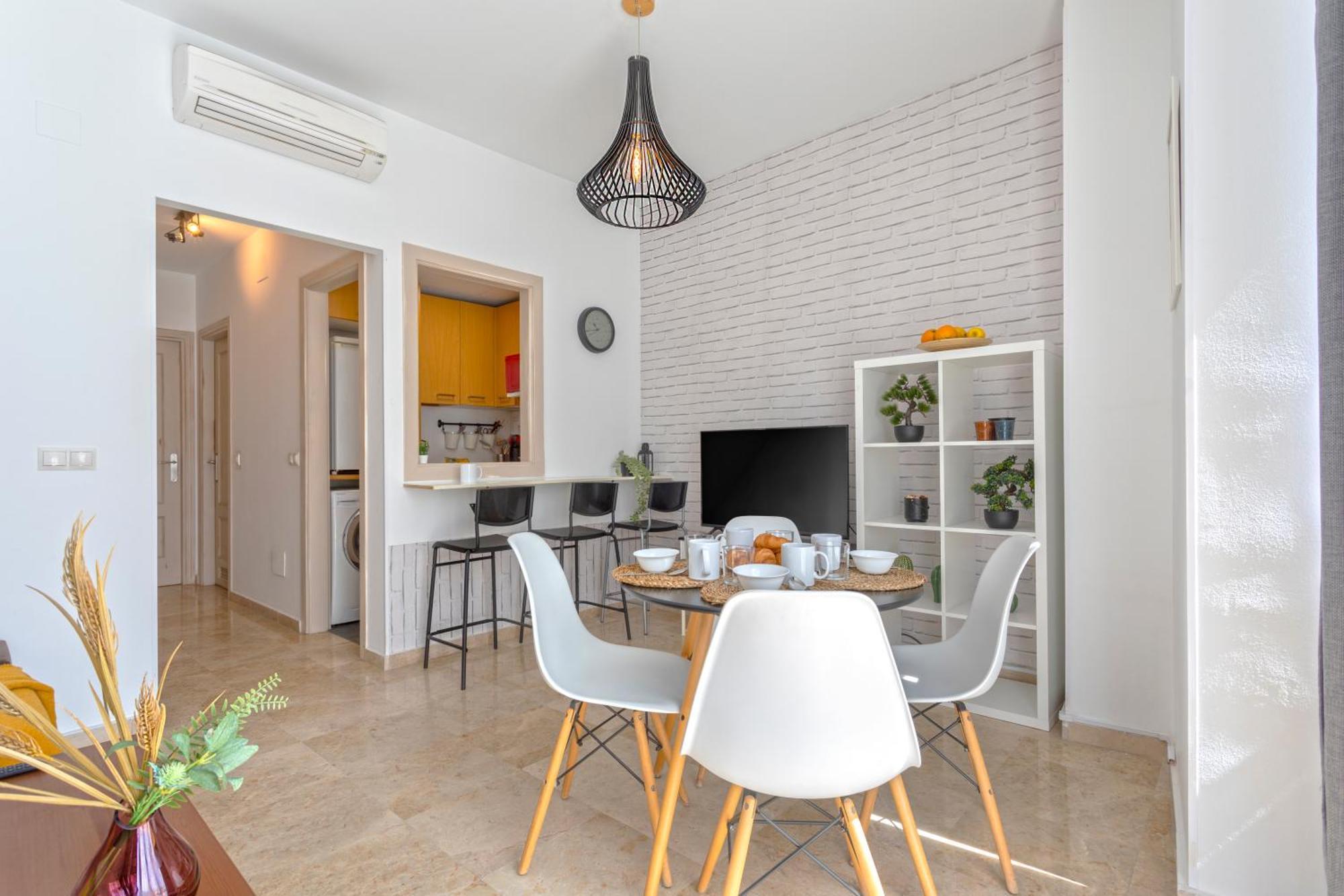 Precioso Apartamento En Pleno Centro By Rent Me Малага Екстер'єр фото