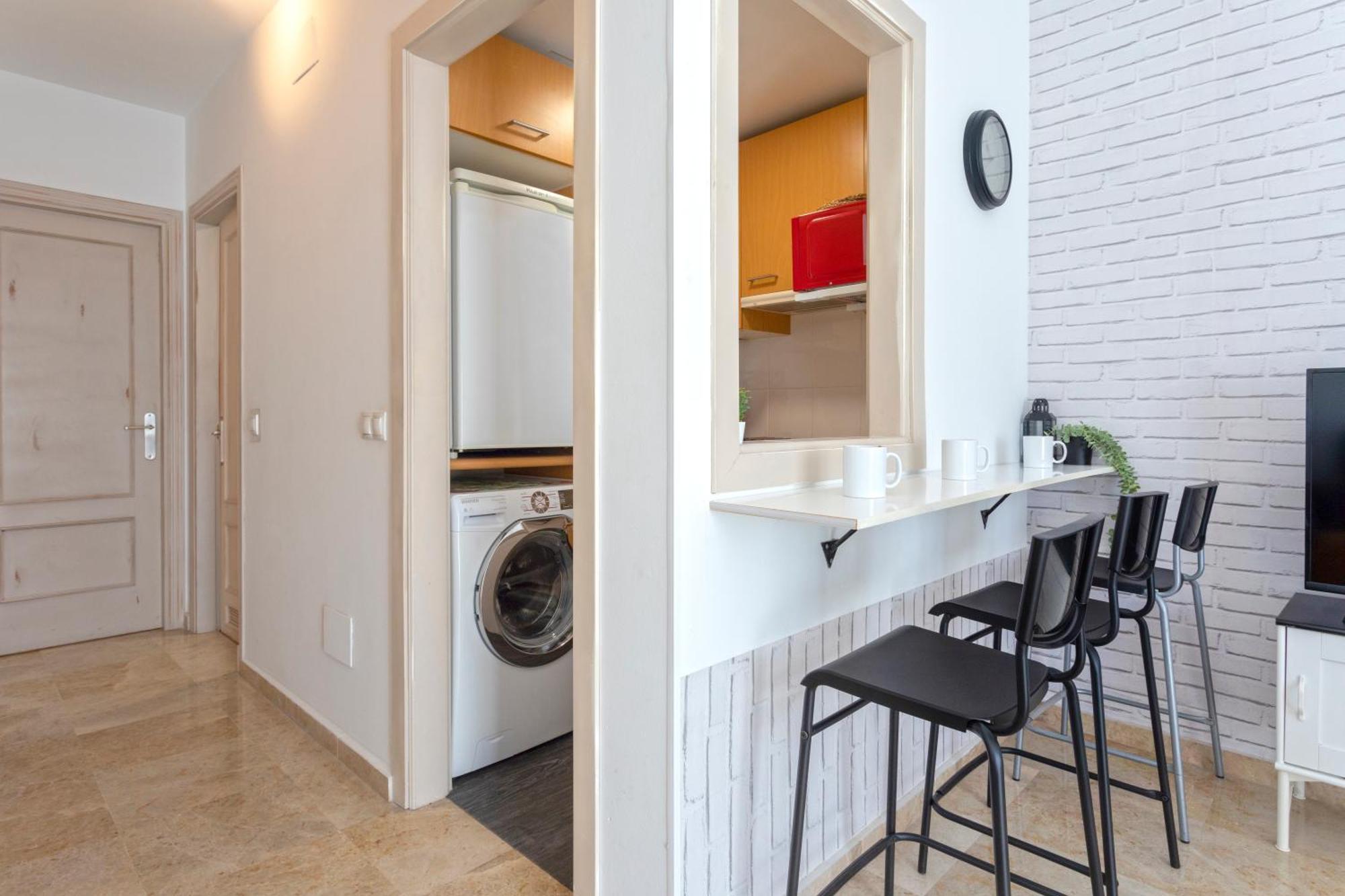 Precioso Apartamento En Pleno Centro By Rent Me Малага Екстер'єр фото